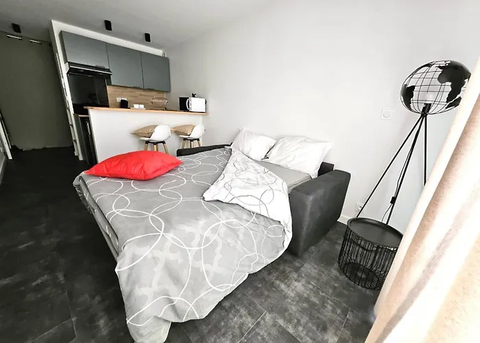 Centre - Metro B - Parking Sup *